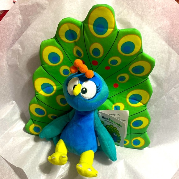 Vee Friends Collectible Plush - Picture 1 of 6